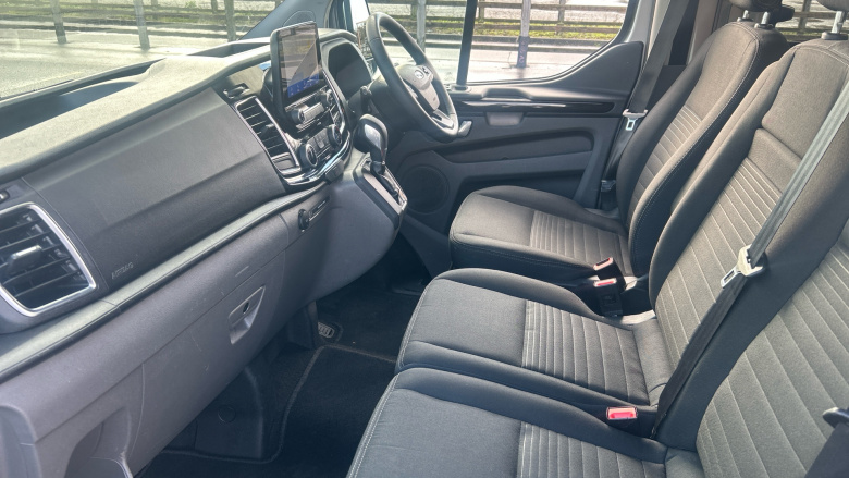 Ford Transit Custom 320 L1 Diesel Fwd 2.0 EcoBlue 170ps Low Roof D/Cab Limited Van Auto